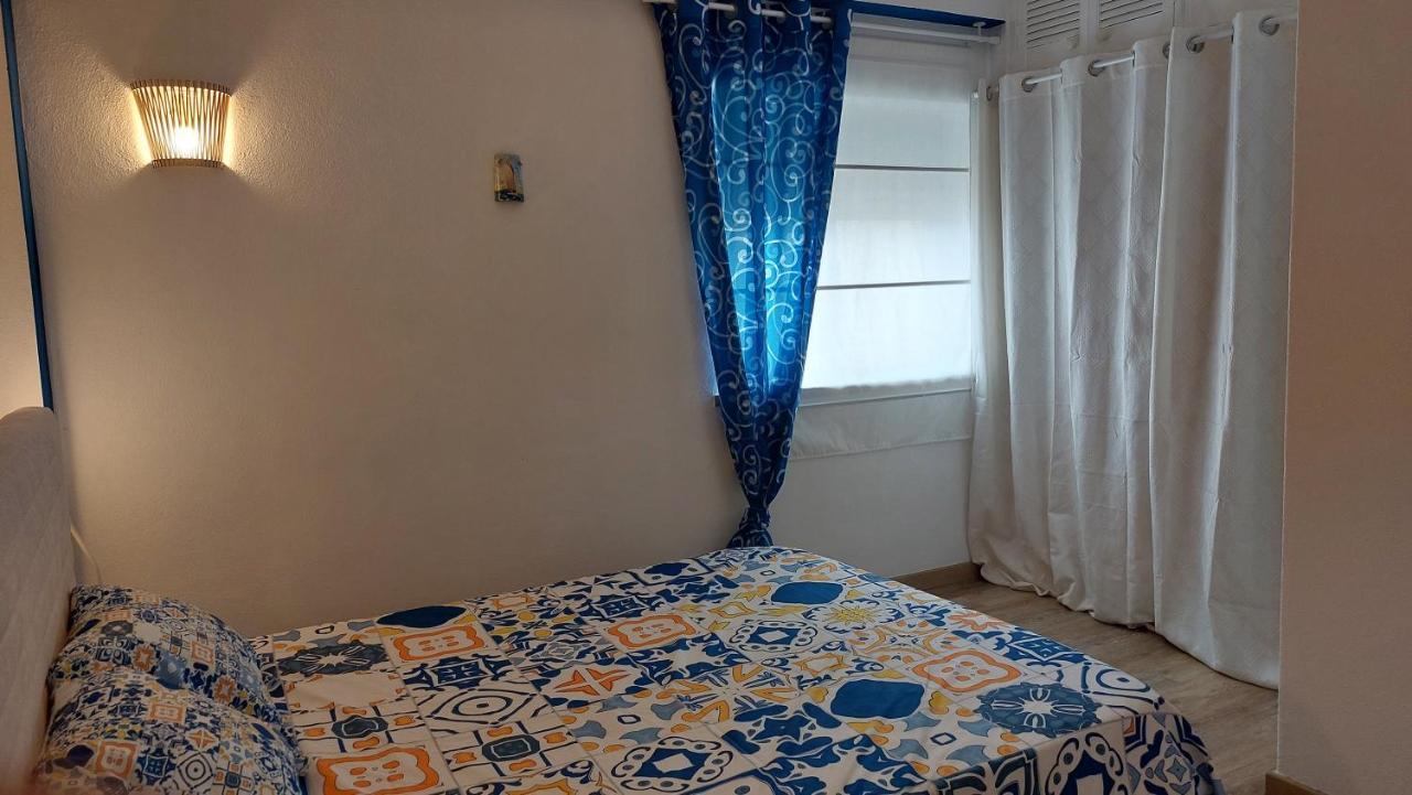 Azulejos Em Portugal Apartment Quarteira Bagian luar foto